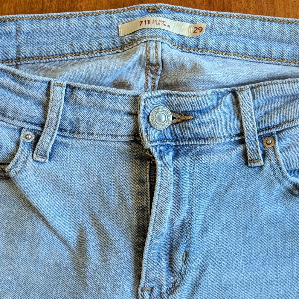 Levi's 711 skinny jeans